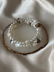 Vintage Pearl Design Clasp Bracelet