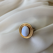 Load image into Gallery viewer, Vintage Moon Stone Ring Large
