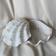 Load image into Gallery viewer, Vintage Ceramic Shell Style Plate Shell Blue White Porcelain bowl
