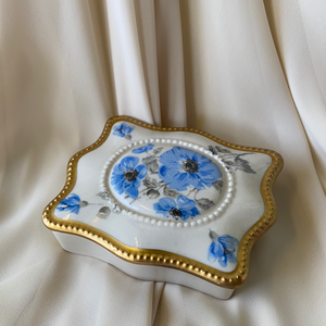 Vintage Hand Painted Dresden Porcelain Trinket Box With 24 Kt Gold Trimming