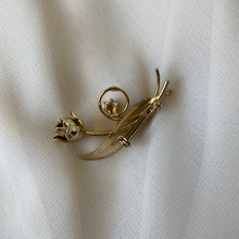 Load image into Gallery viewer, Vintage Gold Rose Pin Brooch
